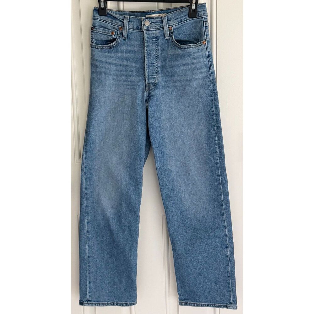 Levi's Premium Women's Ribcage Straight Ankle Button Fly size 27